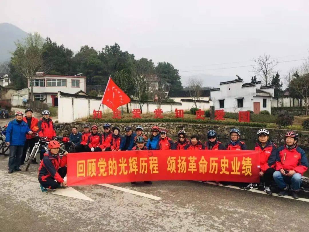 河谷冒险逃生