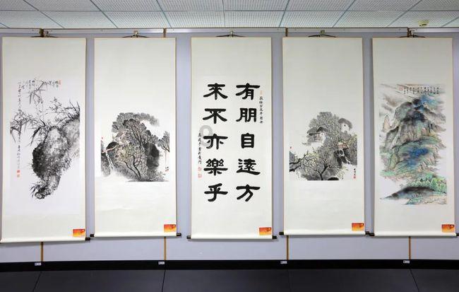 经济日报金观平：坚持经济和金融一盘棋思想
